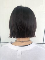 ゼストプラス(ZEST plus)&nbsp;マチルダ風切りっぱなしボブ×後ろ姿スッキリ