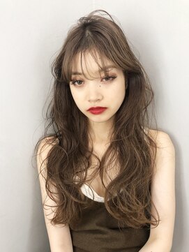 アイティー バイ アルバム 浦和店(IT by ALBUM) 32mmのコテで波ウェーブ_オリーブカラーハイライトカラー_66719