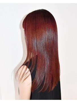 サーク(Sark) 髪質改善イルミナブロッサムピンクロング