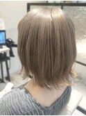 ソフトグレージュ×外ハネボブ