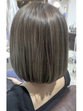 ティアラ 桜木町(TIARA) ミルクティーアッシュ　シークレットハイライト