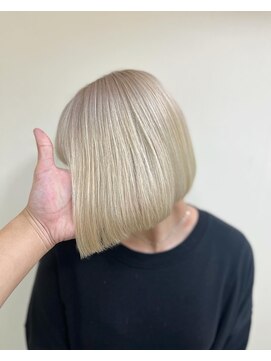 カリーナ(CARINA) ハイトーンカラー/ホワイトベージュ