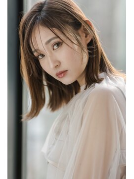 ジアン(GIEN) #外ハネスタイル#耳かけミディアム