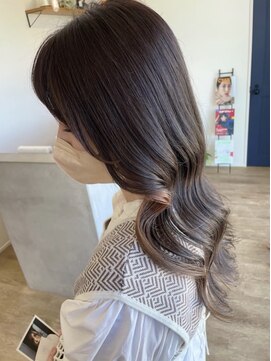 アーブル ヘアーアンドメイク(ARBRE) ブリーチインナーカラーミルクティーベージュ髪質改善