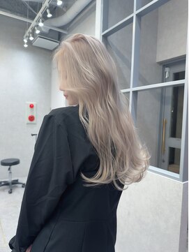 ロンド レア 天神大名店(Lond Le’a) 天神大名ダブルカラーケアブリーチハイトーンホワイトベージュ