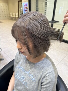 ケンジ 横須賀中央(KENJE) グレージュカラー