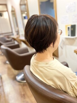 フリージア(freesia) 30代40代50代/大人ショート/艶髪スタイル/簡単スタイリング