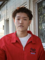 ロマンズヘッド(浪漫頭髪 ROMAN’S HEAD) スパイキーショートテーパーフェード