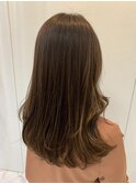 モカベージュで艶めくサラサラhairに【タビラマユミ】