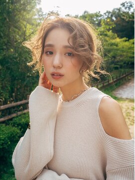 シー 岡崎(,SHE) ショコラアッシュ/ヘルシースタイル/ふんわりカール/岡崎/東岡崎