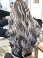 エリーツ(elyts) 【elyts渋谷】エクステ×highlight