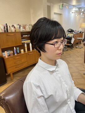 インビテーション(invitation) クリームパーマのショートスタイル