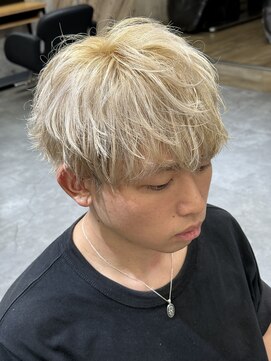 クローマン バイ ビカム(CHROMAN by become) ホワイトブロンド