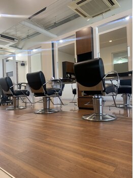 豊富なケア知識に自信あり！髪のお悩みを解決してくれるサロン♪アットホームな雰囲気で気軽に相談できる◎