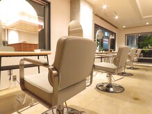 モコヘアーフロール(MOCO hair flor)の雰囲気（【密やかな隠れ家サロン】一対一で向き合う、上質な美容時間◎）