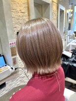 ヴィサージュプラス(VISAGE plus)&nbsp;扱いやすいコンパクトボブ×透明感ベージュカラー