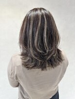 アース 新越谷店(HAIR&MAKE EARTH) ミディアムレイヤー×ハイライト
