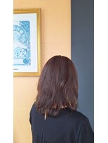 コンフェティ つばき山下通店(Confetti)&nbsp;ミディアムヘア