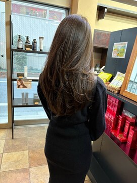 ハレケルーピディア(HAREKE loopidia) 大人のロングレイヤースタイル