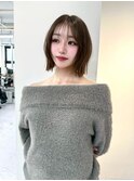 レイヤーボブ×オリーブグレージュ