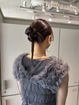 ムーム(Momb)&nbsp;ミディアムレイヤーのヘアセット