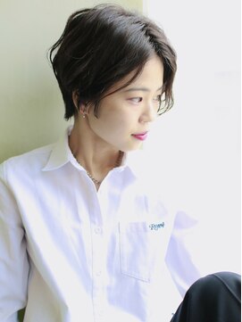 バース(BIRTH) 天神【BIRTH】前下がりショート サイド