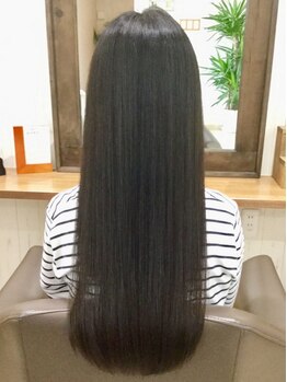 ヘア サロン ラフ(Hair Salon RougH)の写真/髪のうねりやクセ、広がりが気になる方へ…RougHの縮毛矯正でまっすぐすぎない"ナチュラルストレート"に☆