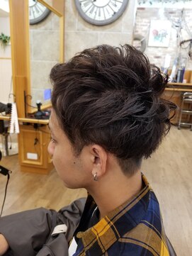 ルークス 中央林間(LOOOKS) ダークアッシュツーブロック刈上げレイヤーショート