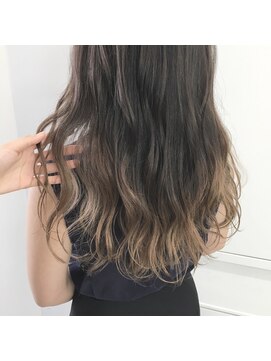 アライブ キチジョウジ(ALIVE Kichijoji) 【ALIVE吉祥寺】根元が伸びても気にならないデザインカラー