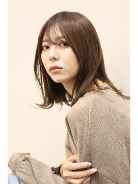 ピアーネ(PIANE) ナチュラルストレートミディ