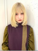 ブロンドカラー×レイヤーカット