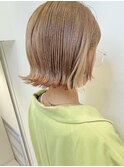 シルキーベージュ イヤリングカラー レイヤーボブ 外ハネ t1026