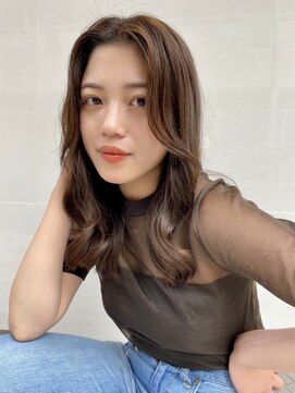 エミュ 伏見 国際センター(emu) センターパート/毛流れパーマ/韓国風/オリーブベージュ/伏見