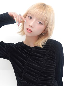 ラフィス ヘアー ロッサ 茨木店(La fith hair rosa) 【La fith】ケアブリーチ×ホワイトブロンド×外ハネボブ