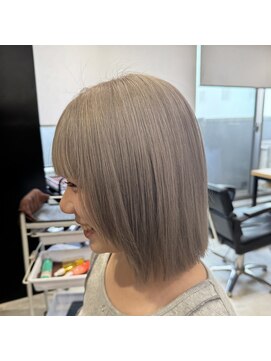 クリーム 大宮(CREAM) ホワイトベージュ