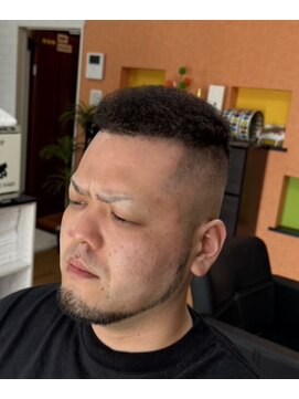 ピシャッとニ代目銀二郎 アフロパーマ