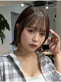 切りっぱなしボブ　アッシュカラー　縮毛矯正　美髪　外ハネボブ