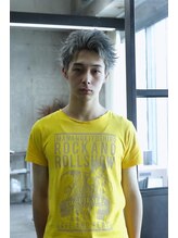 《stylist東りんの》　ハイトーンとメンズショートの掛け合わせで大胆なイメージチェンジも似合わせます◎