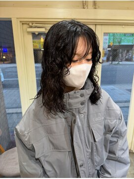 レミー(Remii) スタイリングでパーマ風にアレンジ！