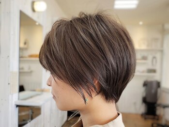 コクア ヘアーデザイン(kokua hair design)の写真/《平日限定メニュー有！》話しやすい実力派スタッフ×リゾート気分を味わえる空間♪キッズスペース有☆