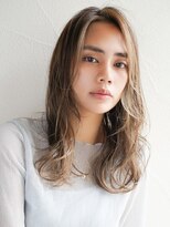 マセナ(Masena)&nbsp;フェイスフレーミング×ミディ×モカベージュ