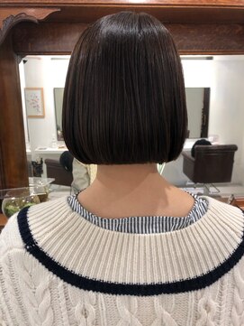 インビテーション(invitation) 【invitation】ぱっつんボブ