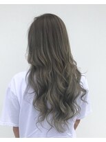 リトバイプティパ(Lit by petit-pas)&nbsp;ハイトーンカラー！透明溢れるオリーブカラー♪