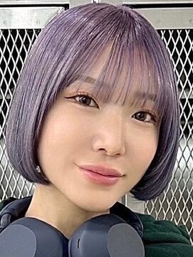 ウィコ 新宿(WICO) ラベンダーバイオレット新宿駅/切りっぱなしボブ/エアリーロング