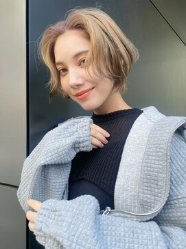 トルネード(TORNADO) 外国人風ショート ベージュ ハンサムショート カーテンバングt26