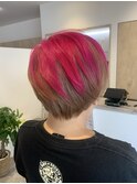 アンブレラカラー　ブリーチ　ピンク　ベージュ　刈り上げ