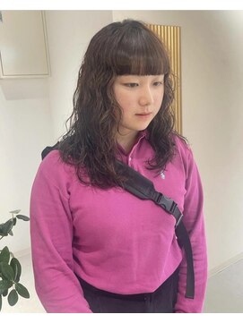 ムーン バイ ケンジ(moon by KENJE) 【sakura】くるくるパーマ/前髪ぱっつん