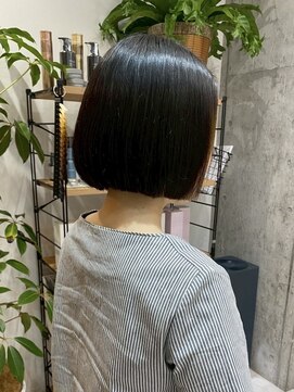 ディーエックス ウエスト(Dxxxx WEST) ボブ 切りっぱなしボブ