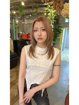 ウィークエンド(WEEKEND) 今季注目！レイヤーカット×ミルクティベージュ