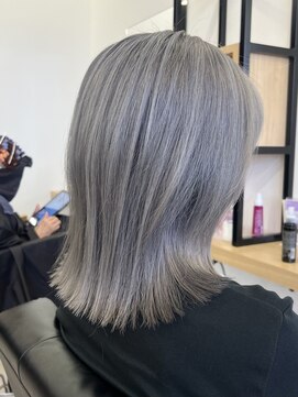 銀座ラボ 津田沼店(LA BO) 外ハネ/ホワイトアッシュ